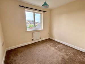 second bedroom- click for photo gallery